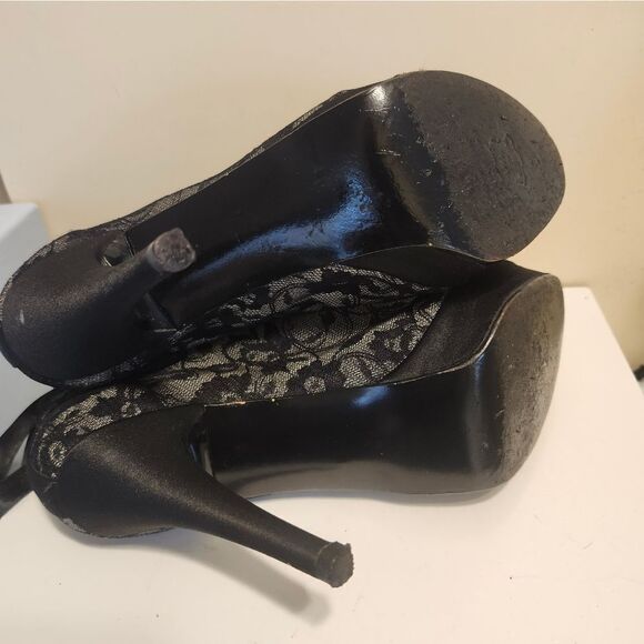 Stuart Weitzman Black Mesh/Lace Peep Toe Lace Up Ankle Boots sz.8 Ret.$495 - Picture 11 of 11